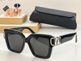 Picture of Valentino Sunglasses _SKUfw52329390fw